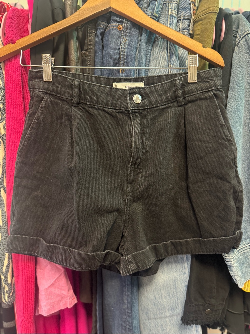 Mango Slouchy Pleated Cuffed Denim Shorts